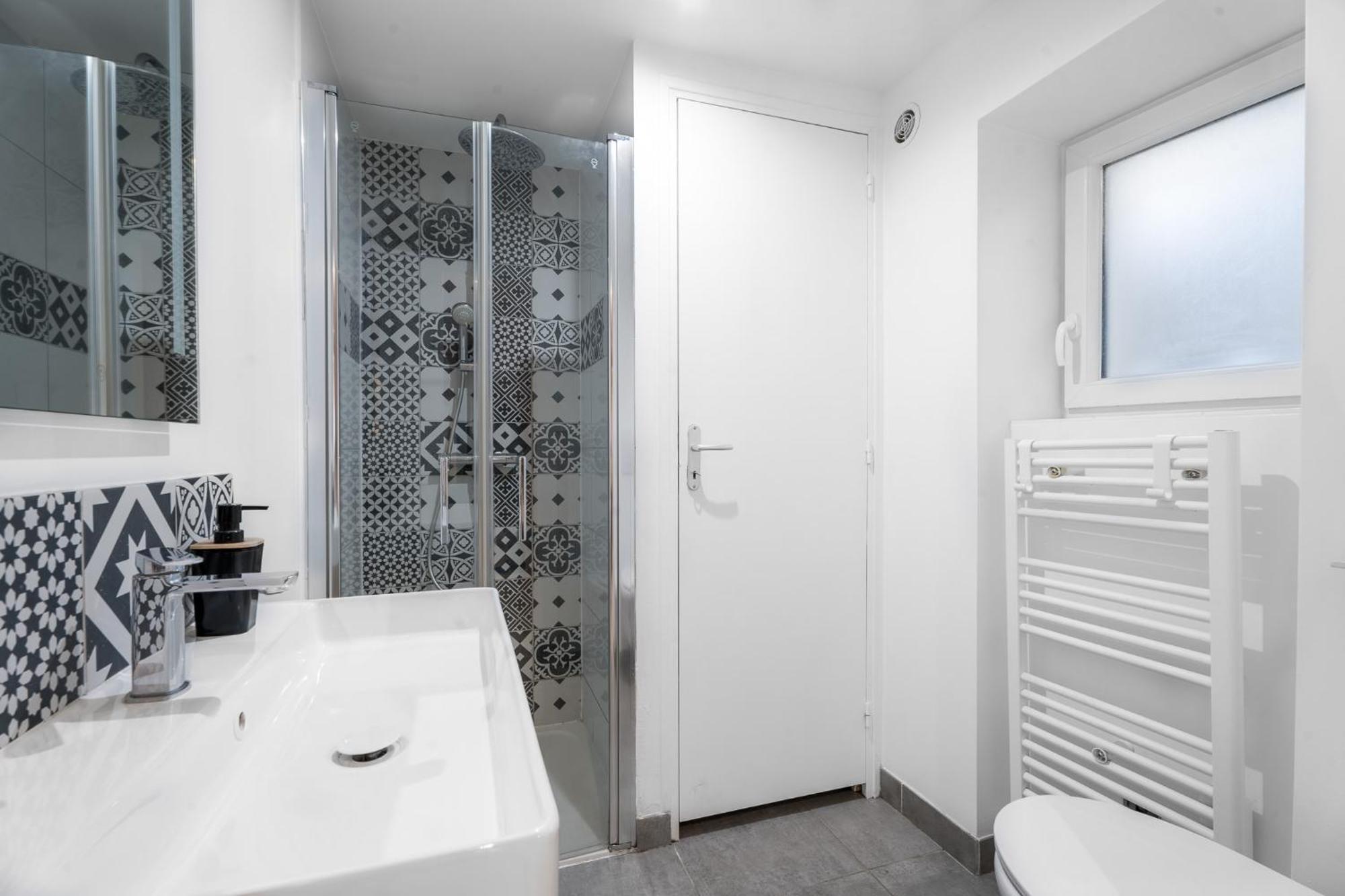 Appartement spa privé pour les séjours seul ou a deux Metz Extérieur photo